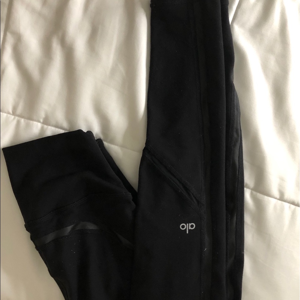 Alo Leggings